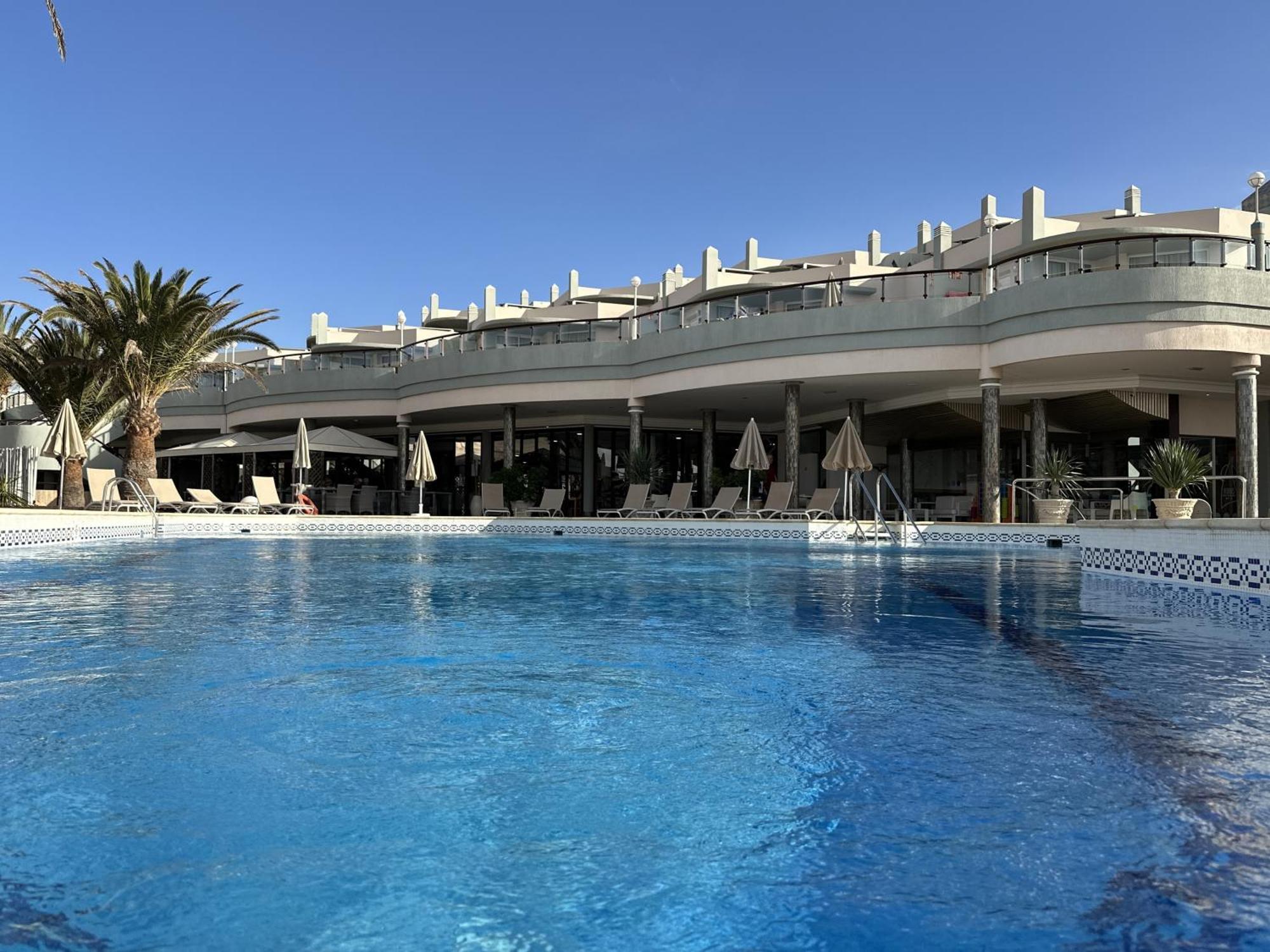 Hotel Esmeralda Maris By Livvo Коста-Кальма Екстер'єр фото
